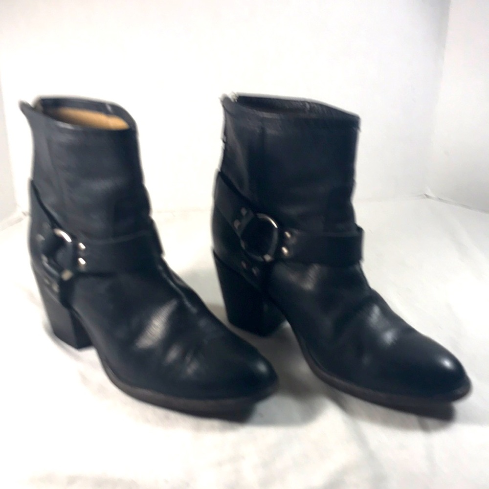 Frye Women’s Black Leather Tabitha Harness Back Zipper Boho Moto Ankle Boots 9
